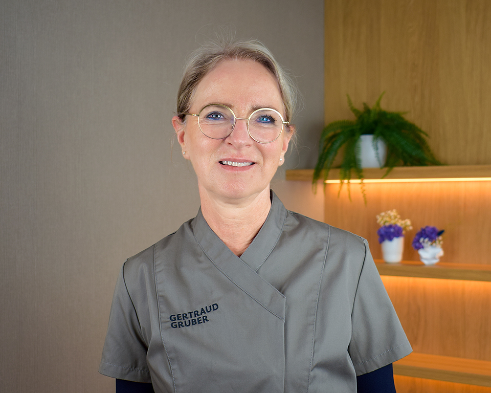 Eine von 1200 Gertraud Gruber Fachkosmetikerinnen