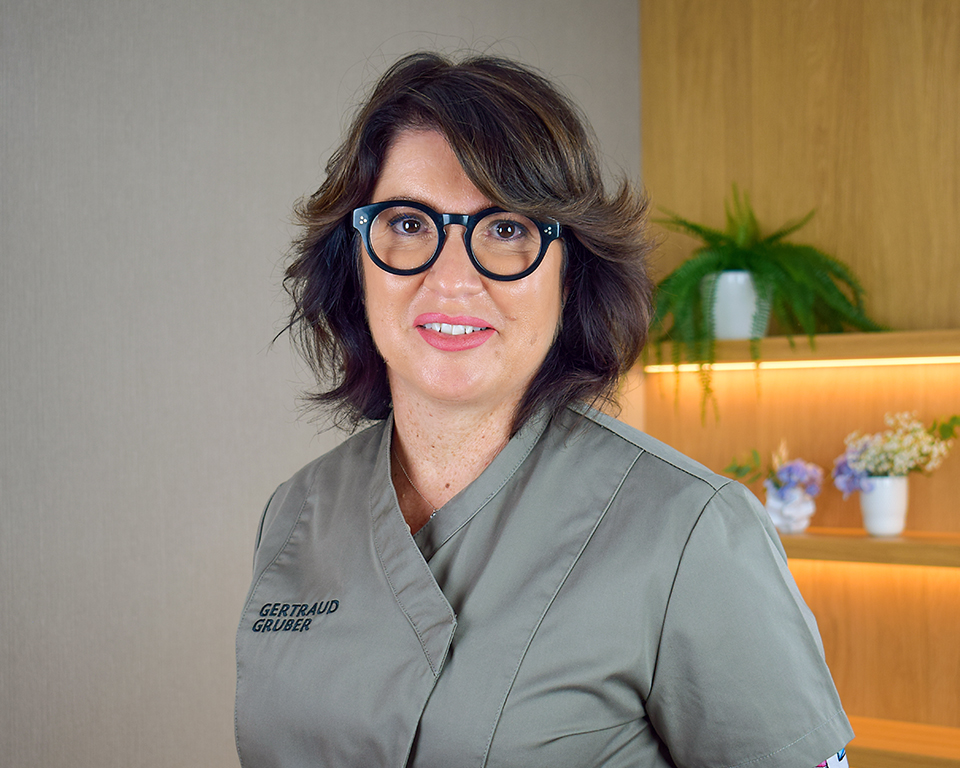 Eine von 1200 Gertraud Gruber Fachkosmetikerinnen