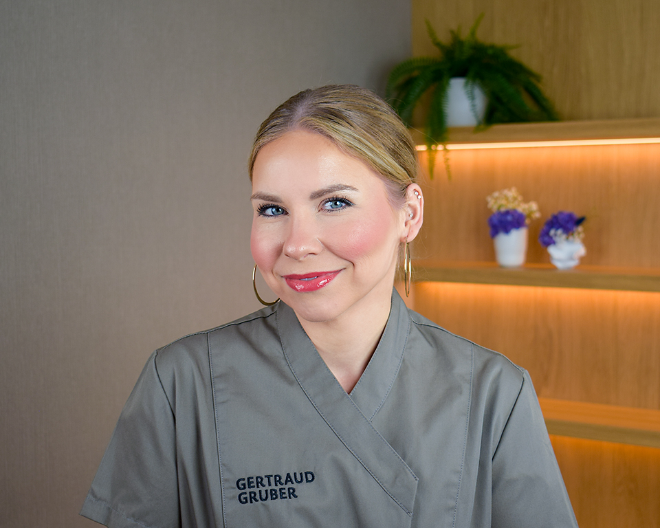 Eine von 1200 Gertraud Gruber Fachkosmetikerinnen