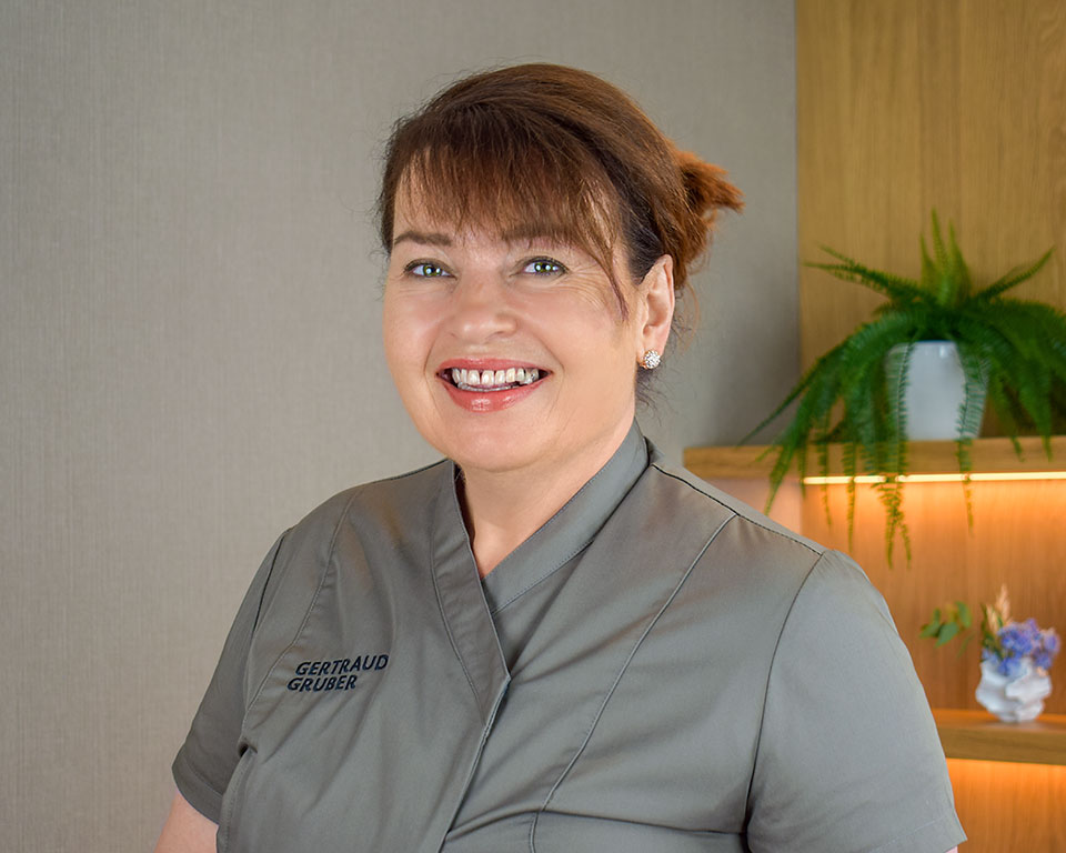 Eine von 1200 Gertraud Gruber Fachkosmetikerinnen