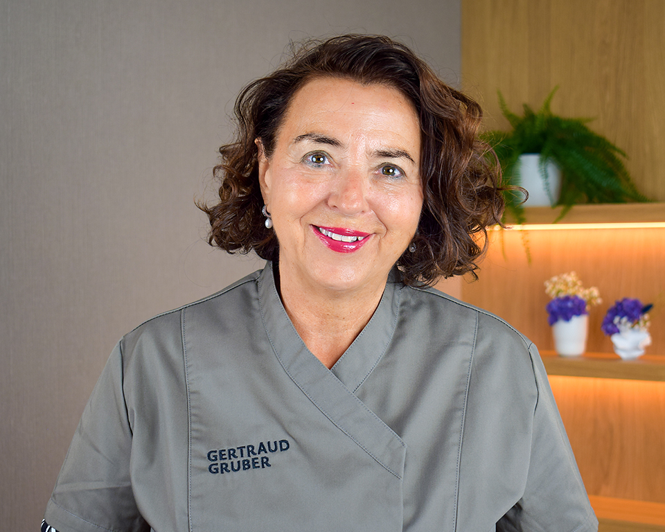 Eine von 1200 Gertraud Gruber Fachkosmetikerinnen